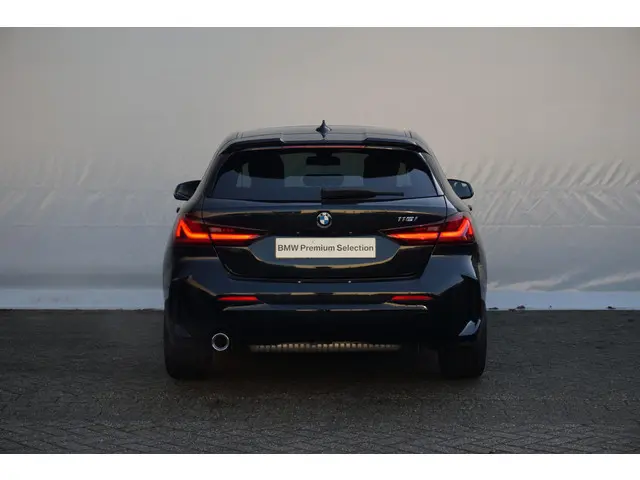 BMW 1 Serie 118i 2024 Benzine 4