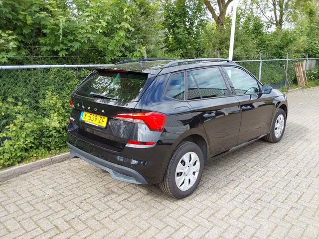 Škoda Kamiq 1.0 TSI Active 2021 Benzine 2