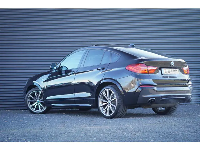 BMW X4 M40i High Executive 2018 Benzine 12