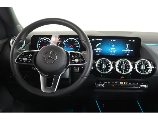 Mercedes-Benz EQA 250 Business 67 kWh 2022 Elektrisch 12