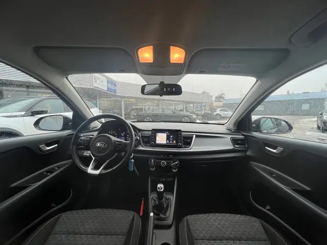 Kia Rio 1.0 TGDI ComfortPlusLine Navigator 2017 Benzine 12