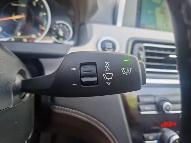 BMW 6 Serie Cabrio 650xi High Executive 2013 Benzine 34