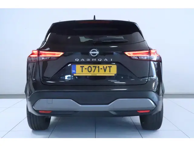 Nissan QASHQAI 1.3 MHEV 158 4WD Tekna Plus 2023 Benzine 14