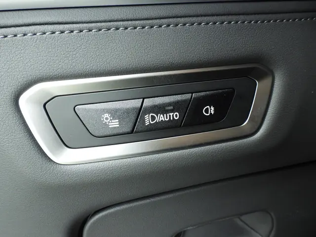 BMW XM 50e 2024 Hybride Benzine 24