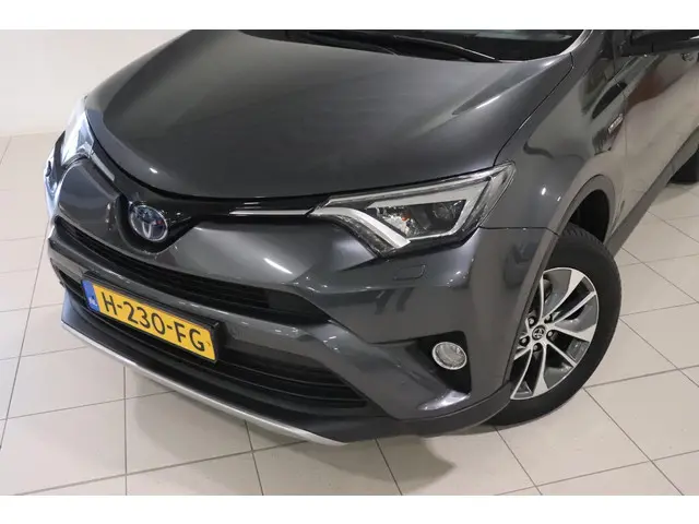 Toyota RAV4 2.5 Hybrid Energy, NAVI, 2019 Hybride Benzine 6
