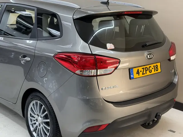 Kia Carens 1.6 GDi ComfortLine, 135Pk, 2015, 2015 Benzine 19