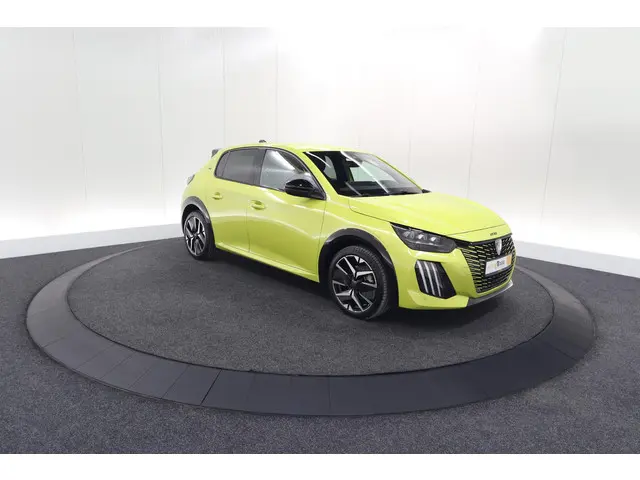 Peugeot 208 Hybrid 136 e-DCS6 GT 2024 Hybride Benzine 7