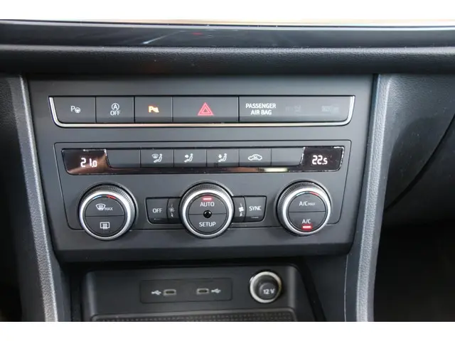 SEAT Ateca 1.0 TSI Style Business Intense 2021 Benzine 9