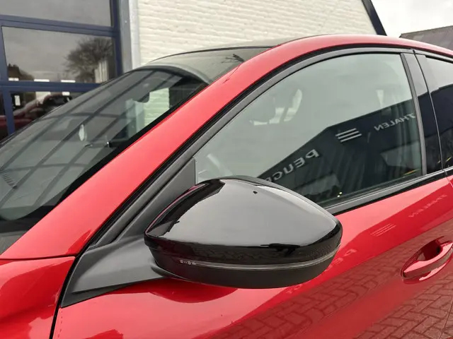 Peugeot 208 1.2 Turbo 100 PK GT Pack 2021 Benzine 49