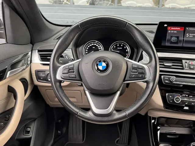 BMW X1 sDrive20i VDL NEDCAR EDITION 2019 Benzine 6