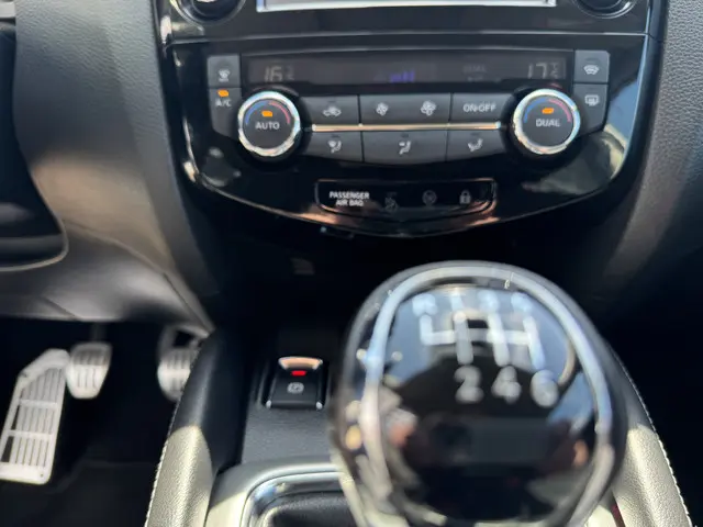 Nissan QASHQAI 1.2 N-Connecta 2017 Benzine 23