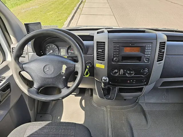 Mercedes-Benz Sprinter 311 2018 Diesel 8