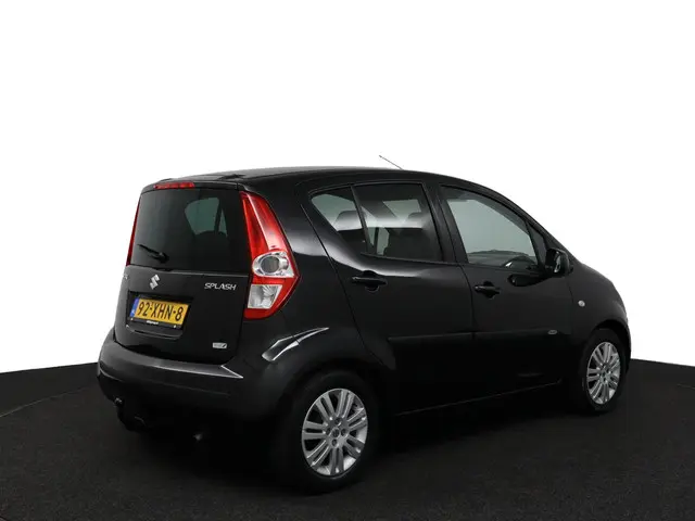 Suzuki Splash 1.0 VVT Exclusive EASSS 2012 Benzine 2