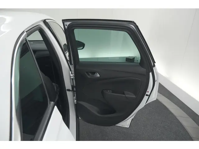 Opel Crossland Turbo 130 AT6 Elegance 2024 Benzine 60