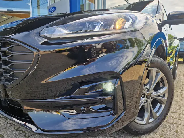 Ford Kuga 2.5 PHEV ST-Line 2024 Hybride Benzine 10