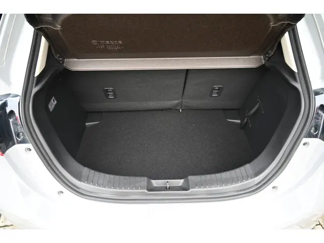 Mazda 2 e-SkyActiv-G 90 6MT Homura 2024 Benzine 28