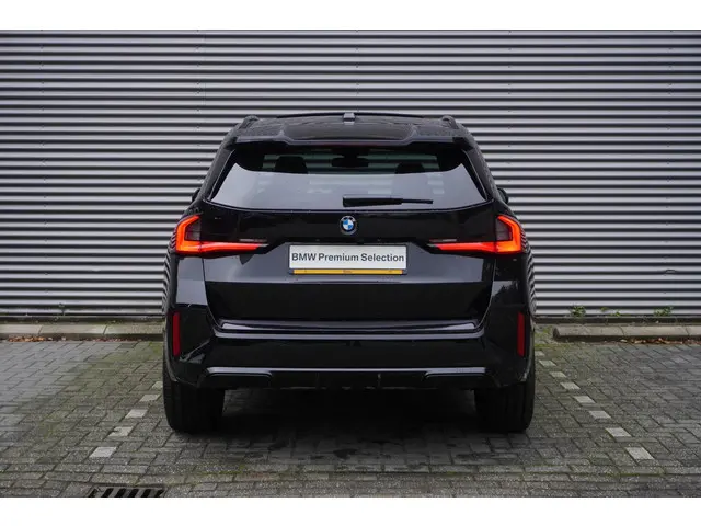 BMW X1 xDrive23i 2025 Benzine 5