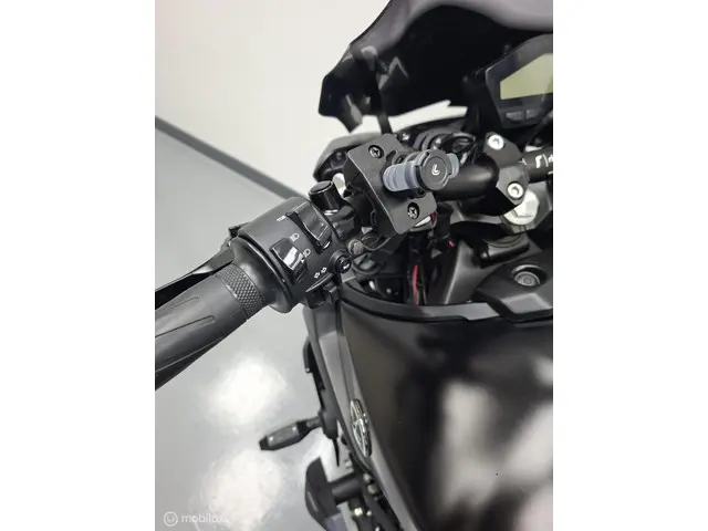 Yamaha MT 09 ABS 2017 Benzine 8