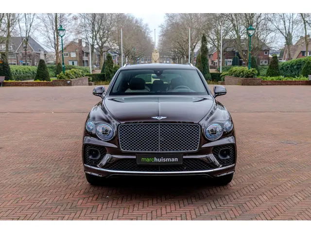 Bentley Bentayga 3.0 V6 Hybrid 2022 Hybride Benzine 139