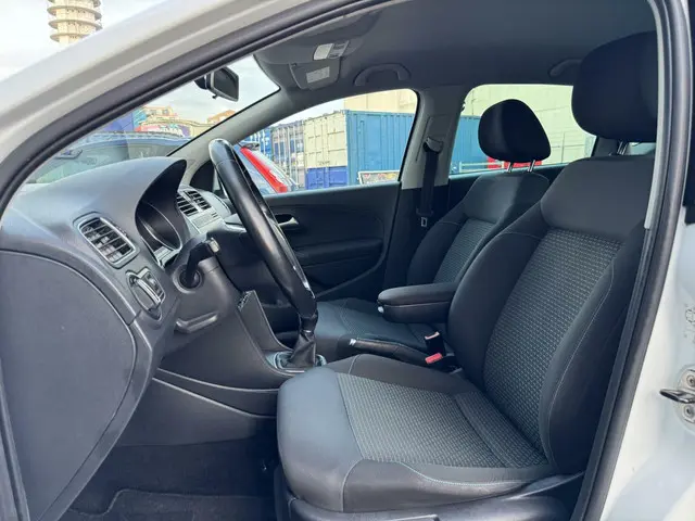 Volkswagen Polo 1.0 Navi / Cruise / Airco 5Drs 2016 Benzine 9