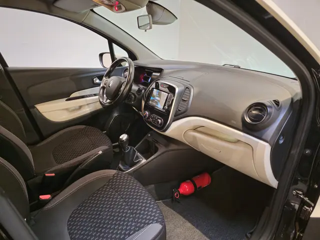 Renault Captur 0.9 TCe Intens Two-Tone 2018 Benzine 15