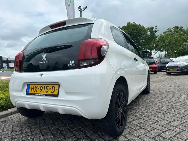 Peugeot 108 1.0 e-VTi Junior led nap 2016 Benzine 7