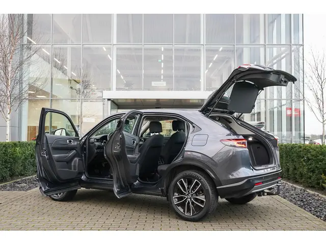 Honda HR-V 1.5i e:HEV ELEGANCE 2022 Hybride Benzine 35