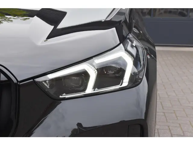 BMW X1 sDrive18i 2024 Benzine 26
