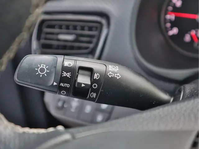 Kia Stonic 1.0 T-GDi MHEV GT-Line 2023 Hybride Benzine 11