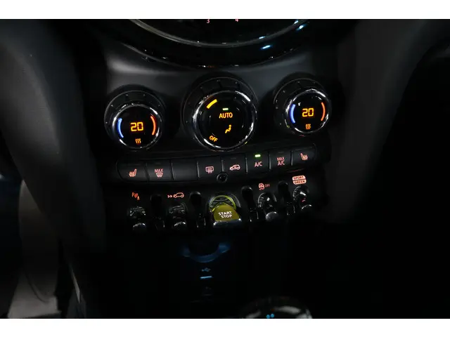MINI Electric Cooper MINI Yours 33 kWh 2023 Elektrisch 15