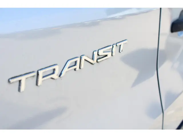 Ford Transit 350 2.0 TDCI L2H3 Trend 2018 Diesel 4
