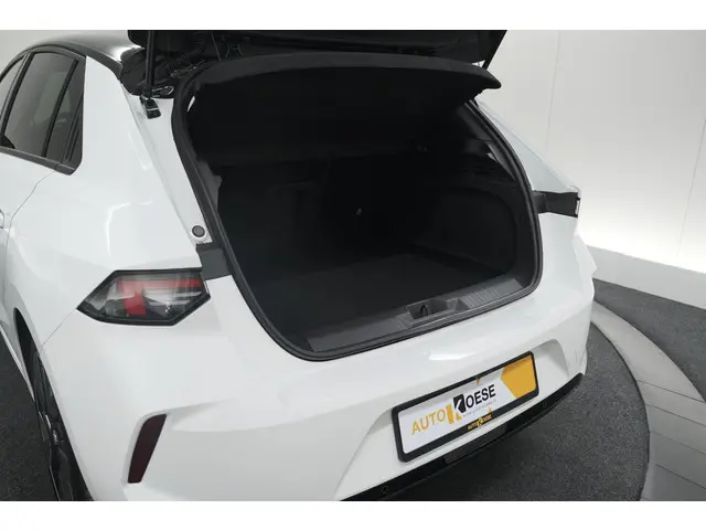 Opel Astra Electric 54 kWh GS Ultimate 2023 Elektrisch 81