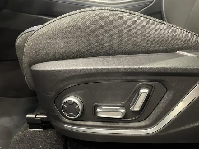 Lynk & Co 01 1.5 2022 Hybride Benzine 16