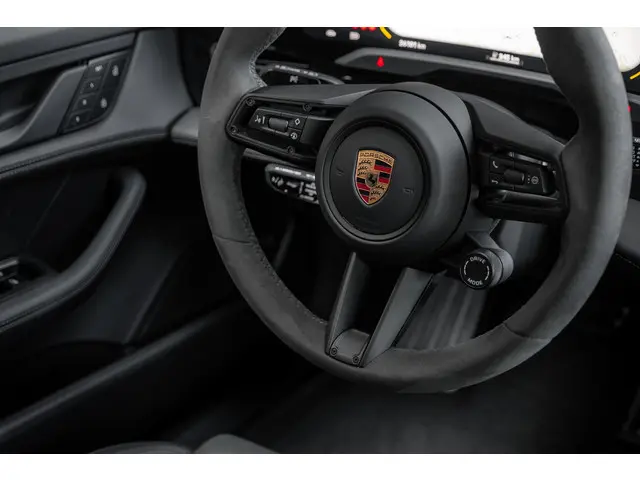 Porsche Taycan Sport Turismo GTS 2023 Elektrisch 11