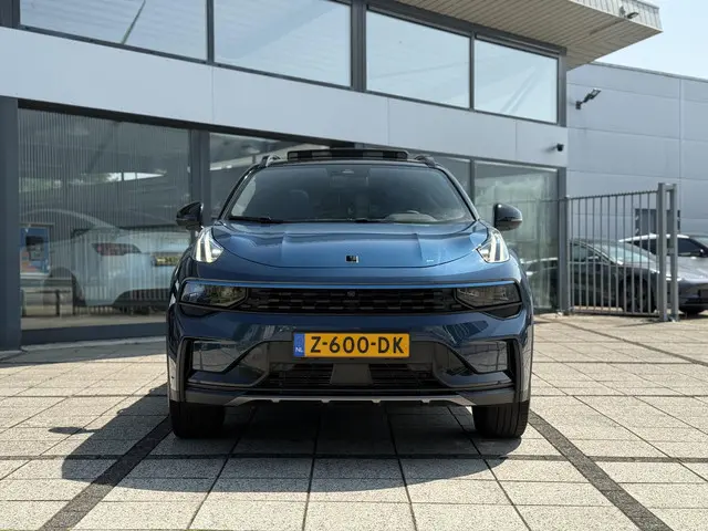 Lynk & Co 01 1.5 Aut. Hybrid 2024 Hybride Benzine 8