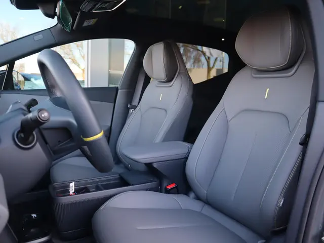 Lynk & Co 02 More 66 kWh 2026 Elektrisch 15