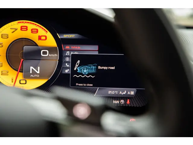 Ferrari Roma 3.9 V8 HELE Novitec 2021 Benzine 37