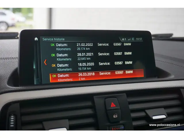 BMW 1 Serie 118i 2018 Benzine 16