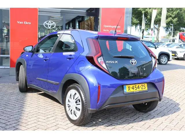 Toyota Aygo X 1.0 VVT-i MT Play, Camera 2024 Benzine 4