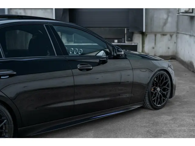 Mercedes-Benz C-Klasse 300 AMG Line 2021 Benzine 6
