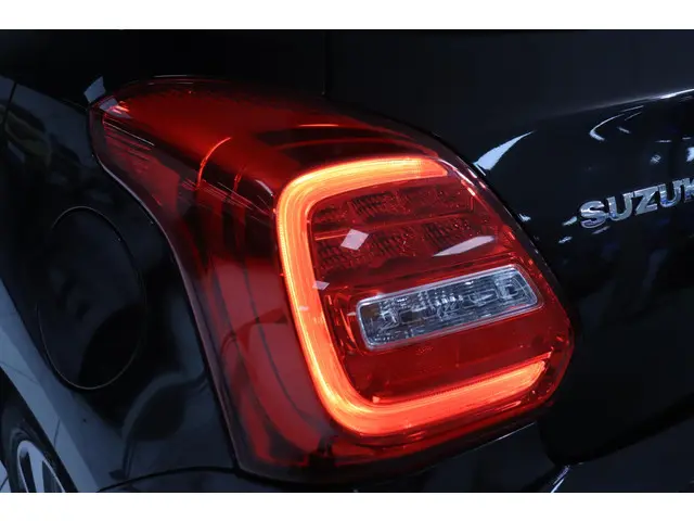 Suzuki Swift 1.0 Stijl Smart Hybrid 2018 Benzine 31