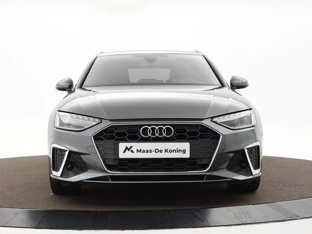 Audi A4 Avant 35 TFSI 150PK S line 2020 Benzine 23