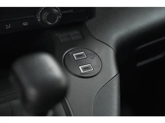 Peugeot Partner 1.5 BlueHDi 100 S&S L1 2024 Diesel 38