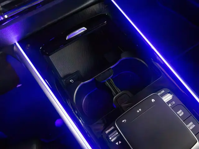 Mercedes-Benz EQB 250 Luxury Line 2023 Elektrisch 34