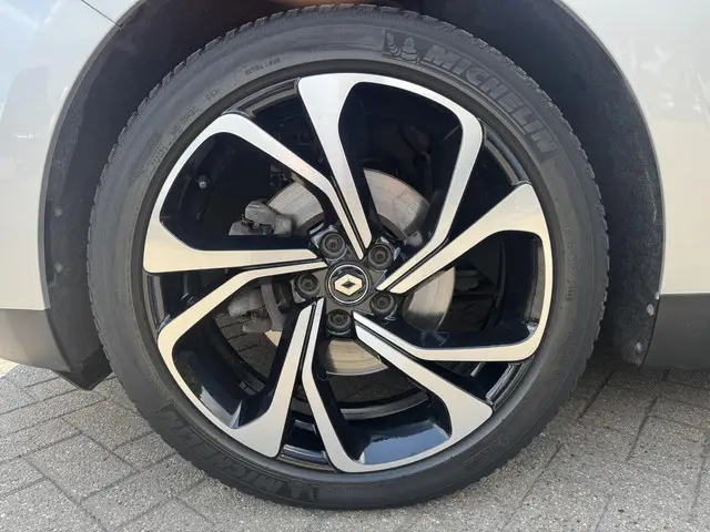 Renault Scénic 1.3 TCe Bose 2019 Benzine 42