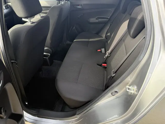 Suzuki Swift 1.2 Automaat Navi Camera 2019 Benzine 10