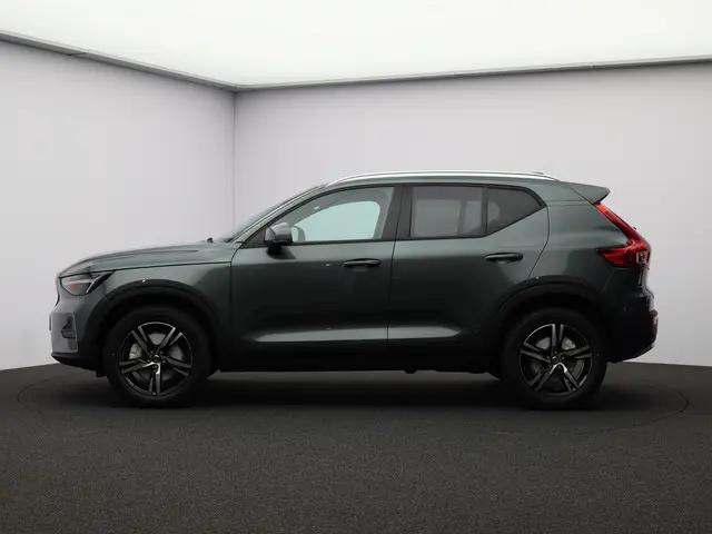 Volvo XC40 2.0 B3 Business Edition 2025 Benzine 4