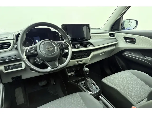 Suzuki Swift 1.2 Select Smart Hybrid 2025 Benzine 16