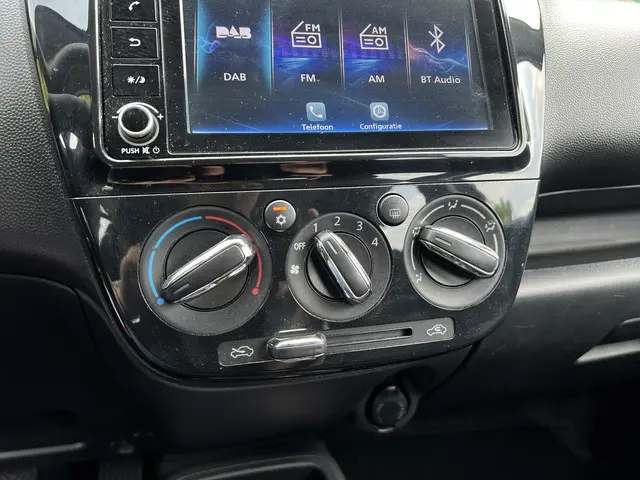 Mitsubishi Space Star 1.2 Connect+ 2024 Benzine 11
