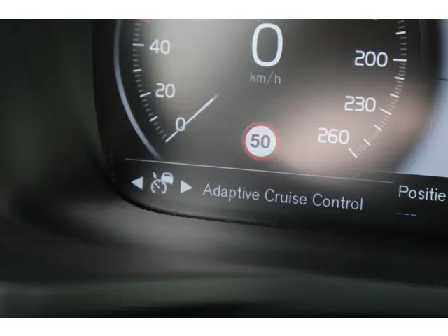 Volvo V60 2.0 B4 Inscription 2022 Benzine 18